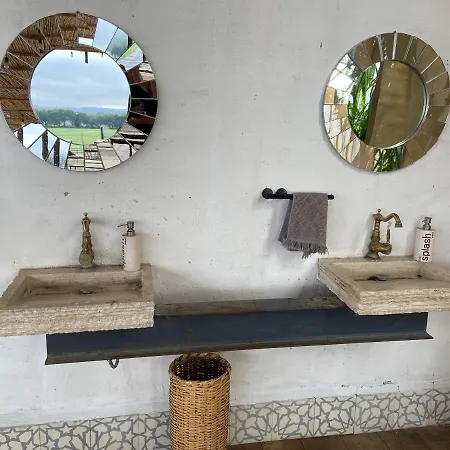 Nomada Glamping & Aguas Termales - San Miguel De Allende X Nantli Living Exterior photo